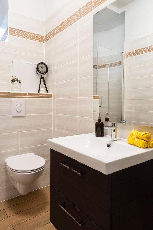 Freshly Renovated 2Br&Lr+Walk-In Rainshower Apartment Berlin Exterior photo